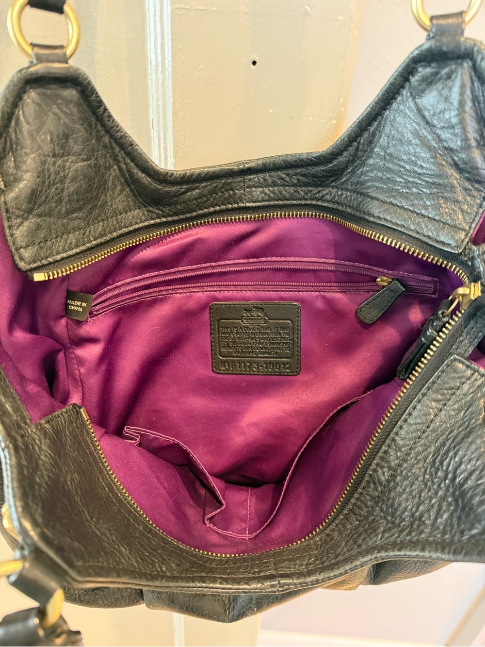 COACH MADISON ABIGAIL Black Pebbeled Leather Shoulder bag with Gold Hardware EUC - Picture 8 of 9